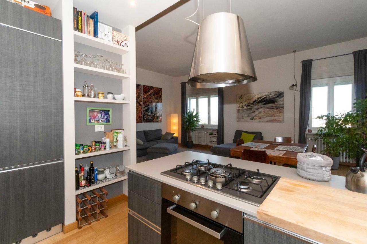 Charming Apartment With Parking! Torino Eksteriør billede