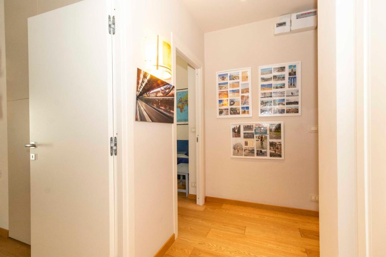 Charming Apartment With Parking! Torino Eksteriør billede