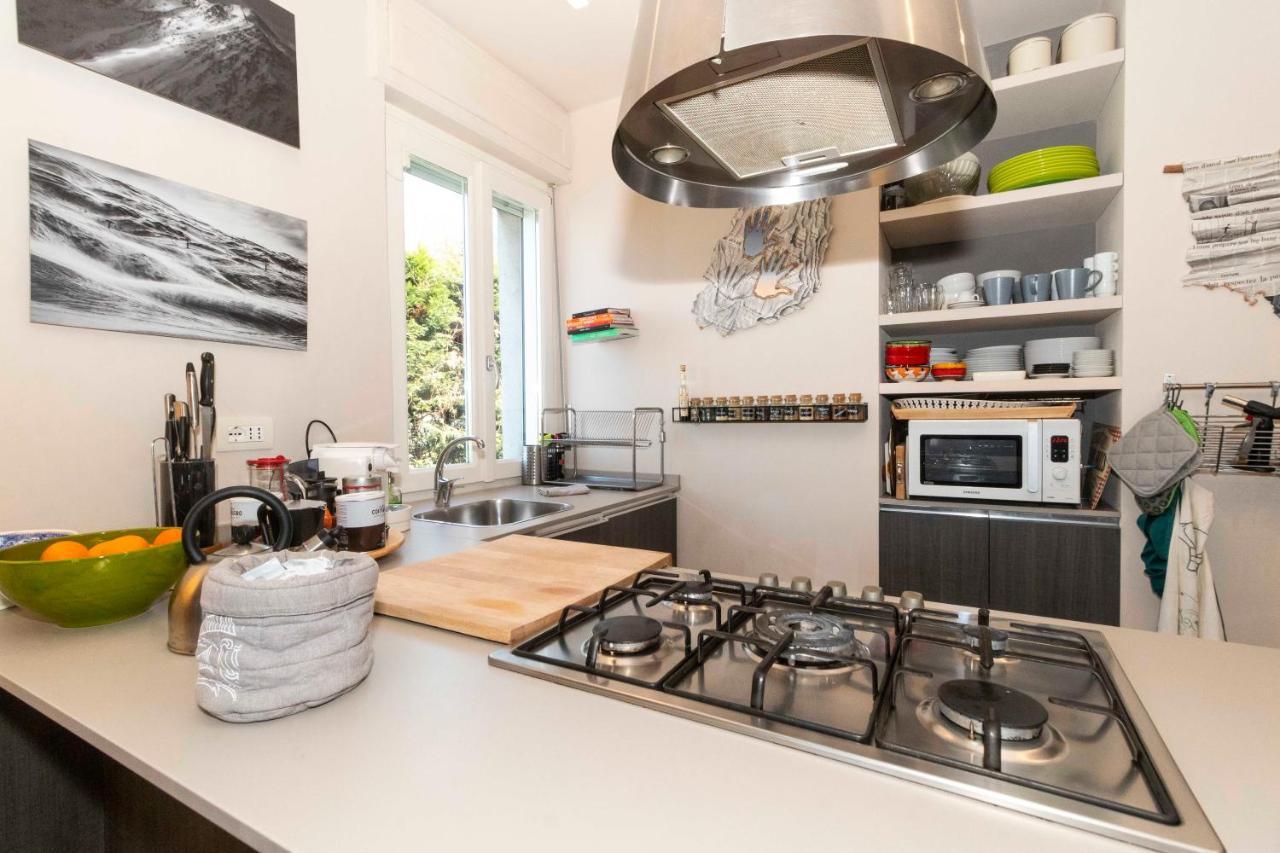 Charming Apartment With Parking! Torino Eksteriør billede