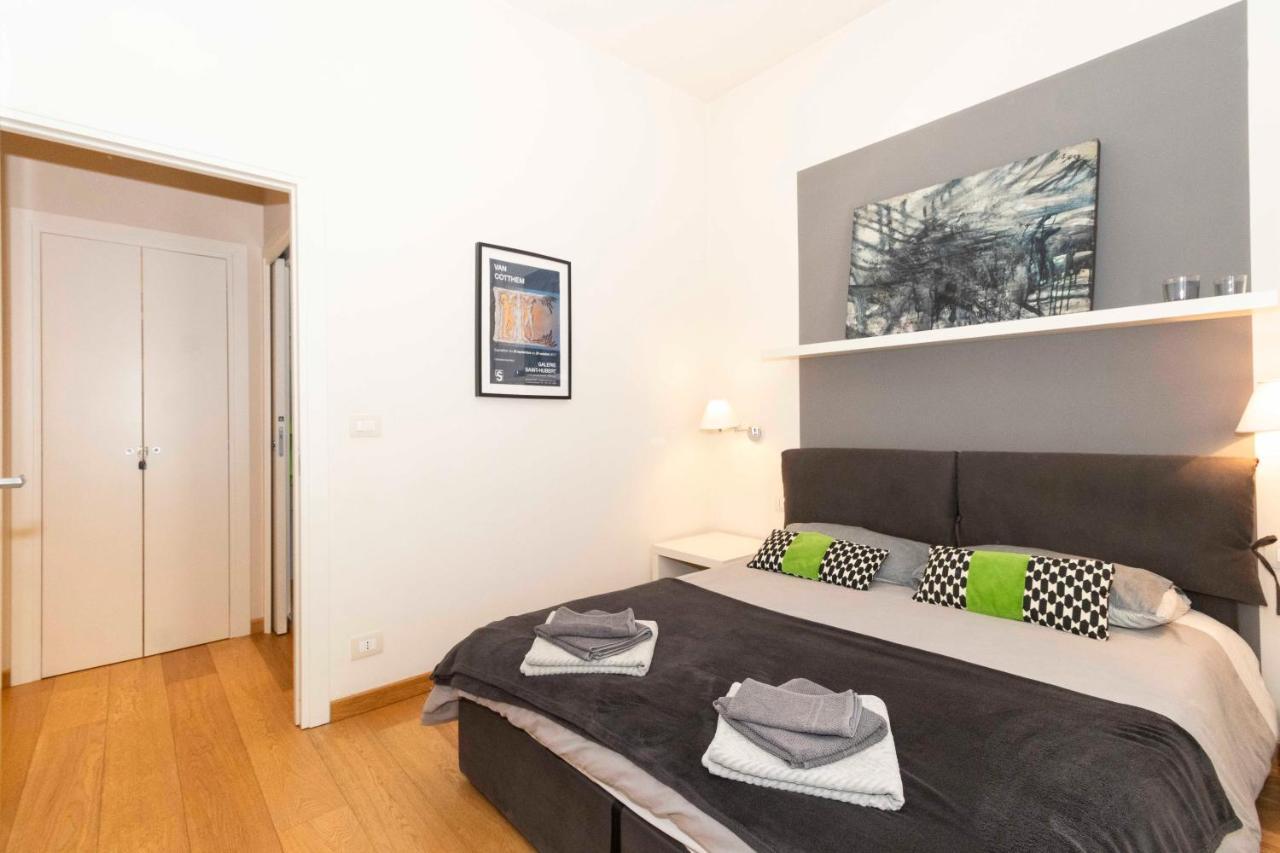 Charming Apartment With Parking! Torino Eksteriør billede